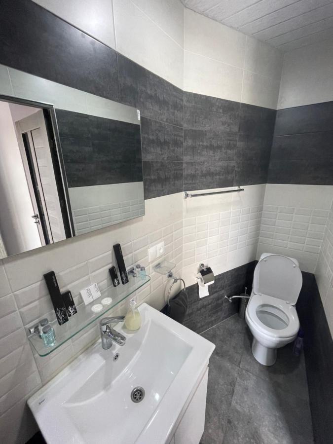 Comfortable Apartment Комфортные Апартаменты Self Check In เยเรวาน ภายนอก รูปภาพ