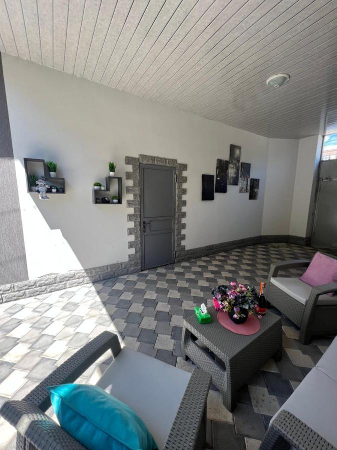 Comfortable Apartment Комфортные Апартаменты Self Check In เยเรวาน ภายนอก รูปภาพ