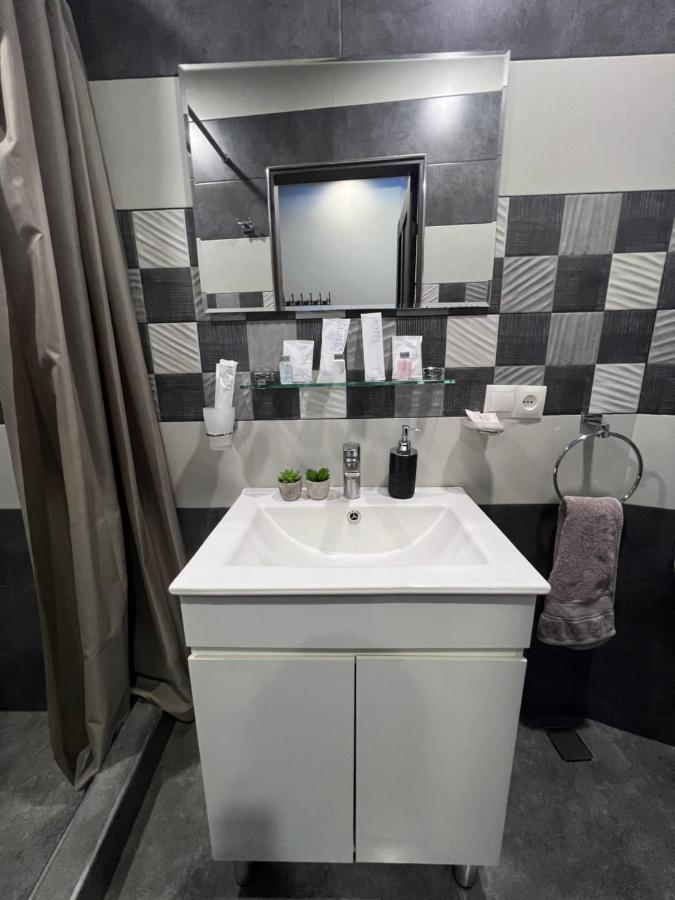 Comfortable Apartment Комфортные Апартаменты Self Check In เยเรวาน ภายนอก รูปภาพ